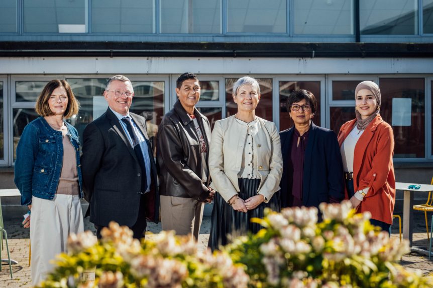 Picture of a group of the speakers